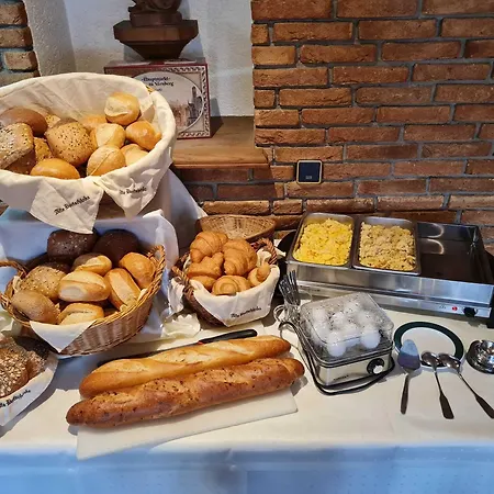 Alte Dorfschaenke Πανδοχείο Kinderbeuern