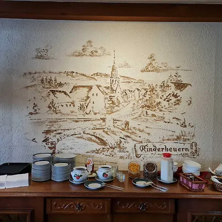 Alte Dorfschaenke * Kinderbeuern