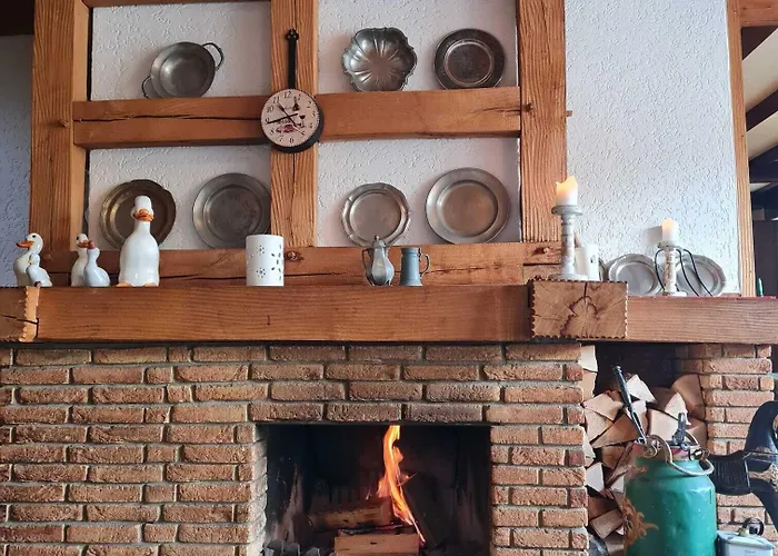 Alte Dorfschaenke * Kinderbeuern